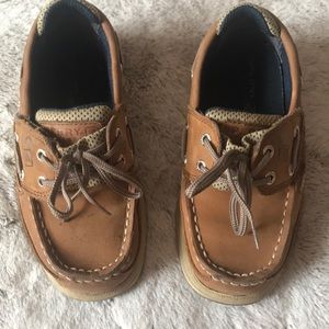 Sperry boys shoes